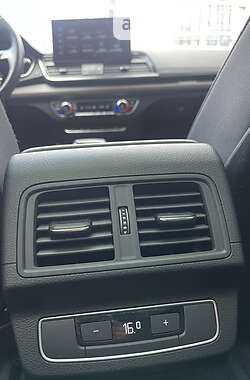 Внедорожник / Кроссовер Audi Q5 2020 в 