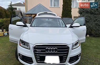Внедорожник / Кроссовер Audi Q5 2015 в 