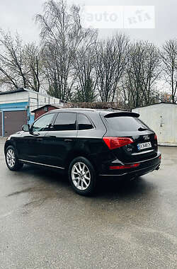 Позашляховик / Кросовер Audi Q5 2011 в 