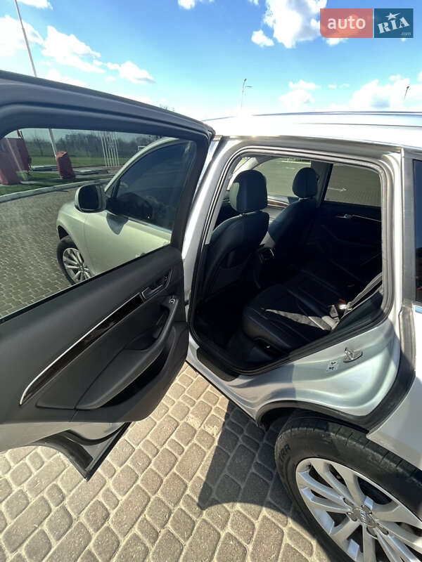 Позашляховик / Кросовер Audi Q5 2013 в Рівному