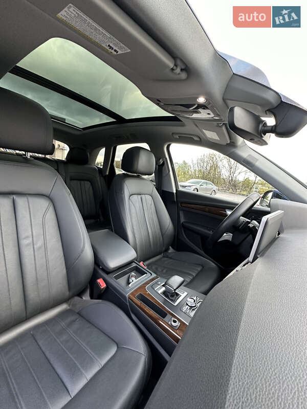 Внедорожник / Кроссовер Audi Q5 2017 в Харькове
