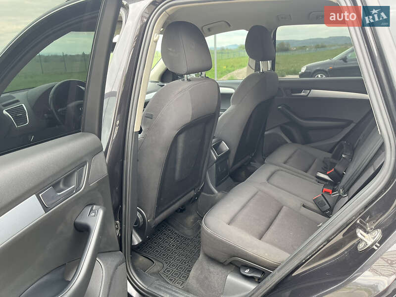 Позашляховик / Кросовер Audi Q5 2010 в Тячеві фото 7 Позашляховик / Кросовер Audi Q5 2010 в Тячеві