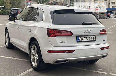 Внедорожник / Кроссовер Audi Q5 2019 в Киеве