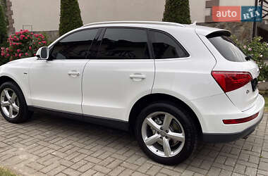 Внедорожник / Кроссовер Audi Q5 2012 в Черновцах