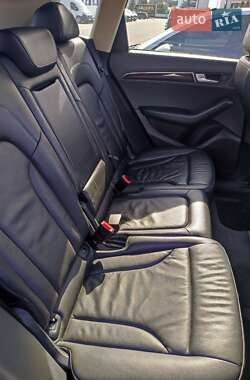 Внедорожник / Кроссовер Audi Q5 2012 в 