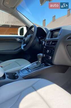 Внедорожник / Кроссовер Audi Q5 2015 в 