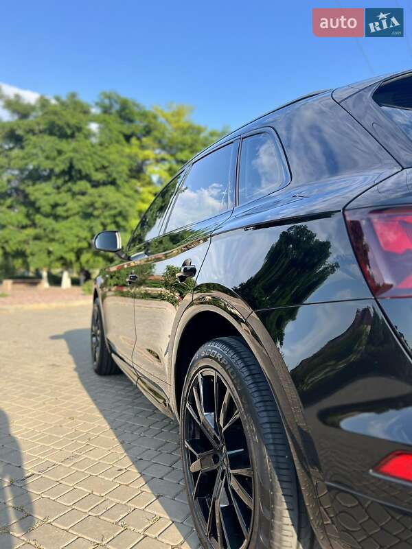 Внедорожник / Кроссовер Audi Q5 2017 в Одессе