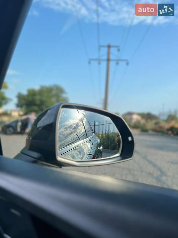 Внедорожник / Кроссовер Audi Q5 2017 в Одессе