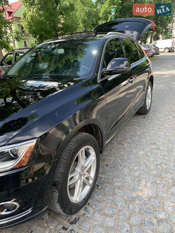 Внедорожник / Кроссовер Audi Q5 2015 в Каменец-Подольском