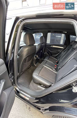 Внедорожник / Кроссовер Audi Q5 2010 в 