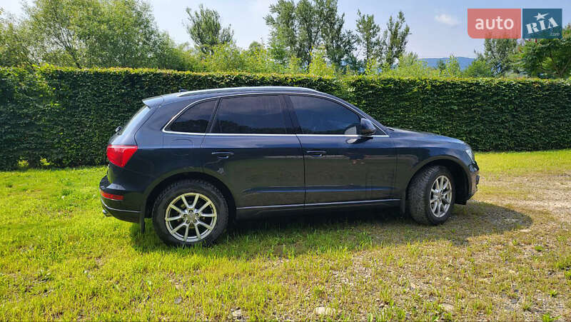 Внедорожник / Кроссовер Audi Q5 2012 в Ужгороде