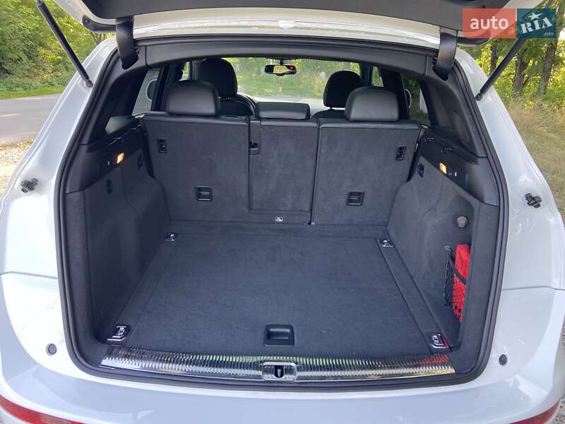 Внедорожник / Кроссовер Audi Q5 2011 в Чорткове