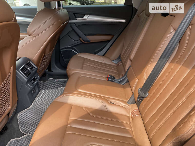 Внедорожник / Кроссовер Audi Q5 2018 в Киеве