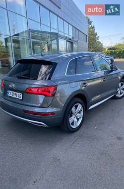 Внедорожник / Кроссовер Audi Q5 2019 в 