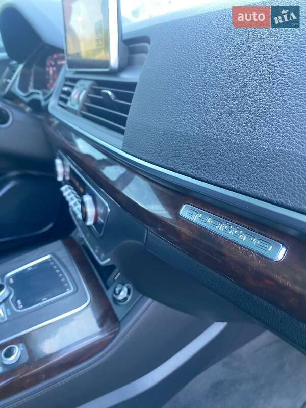 Позашляховик / Кросовер Audi Q5 2019 в Києві