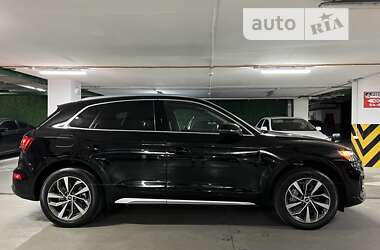 Внедорожник / Кроссовер Audi Q5 2020 в 