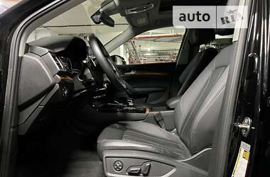 Внедорожник / Кроссовер Audi Q5 2020 в 