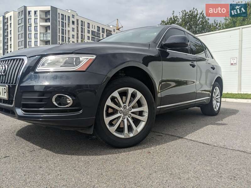 Позашляховик / Кросовер Audi Q5 2015 в Львові