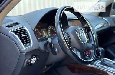 Позашляховик / Кросовер Audi Q5 2011 в 