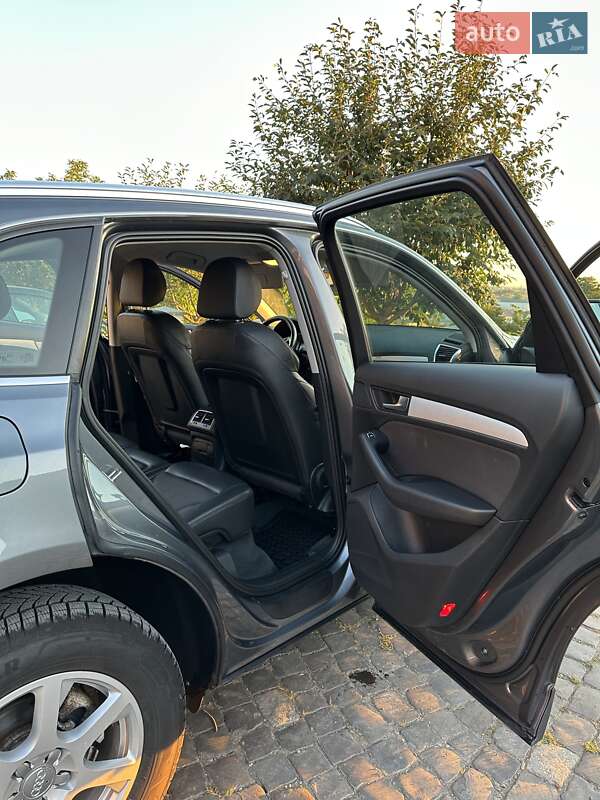 Внедорожник / Кроссовер Audi Q5 2016 в Виноградове