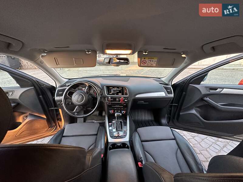 Внедорожник / Кроссовер Audi Q5 2016 в Виноградове