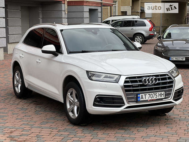 Позашляховик / Кросовер Audi Q5 2017 в Івано-Франківську
