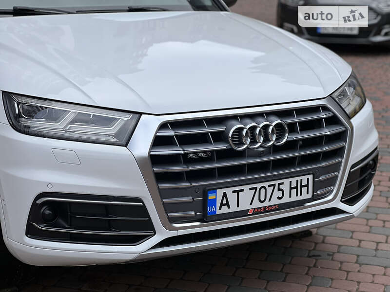 Позашляховик / Кросовер Audi Q5 2017 в Івано-Франківську