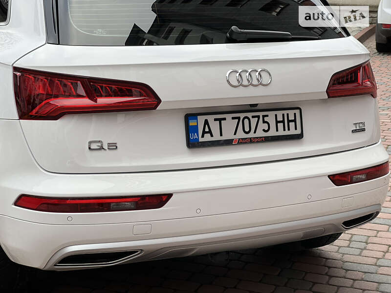 Позашляховик / Кросовер Audi Q5 2017 в Івано-Франківську