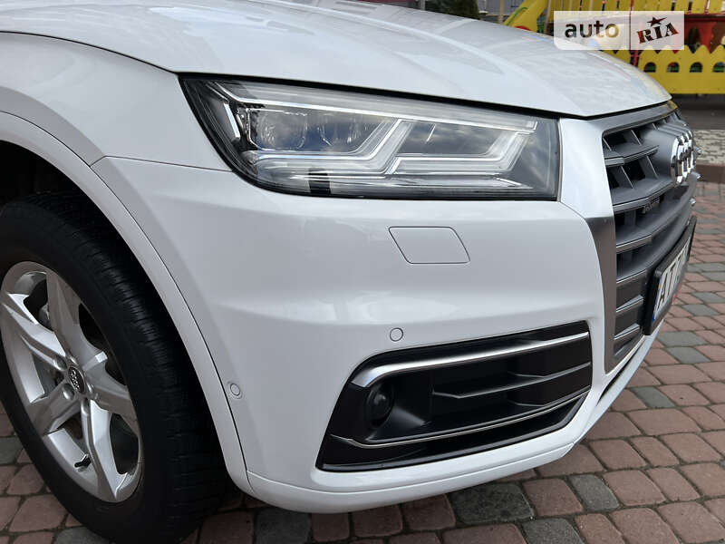 Позашляховик / Кросовер Audi Q5 2017 в Івано-Франківську