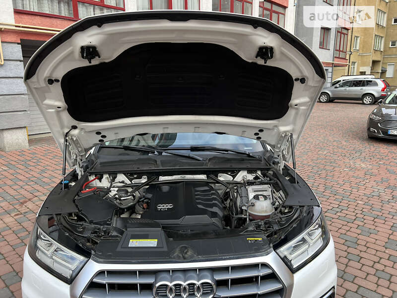 Позашляховик / Кросовер Audi Q5 2017 в Івано-Франківську