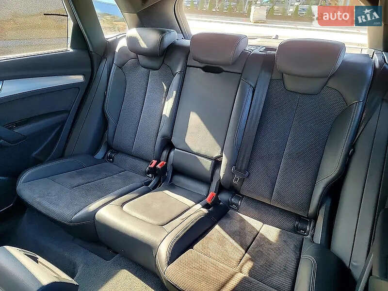 Позашляховик / Кросовер Audi Q5 2017 в Києві