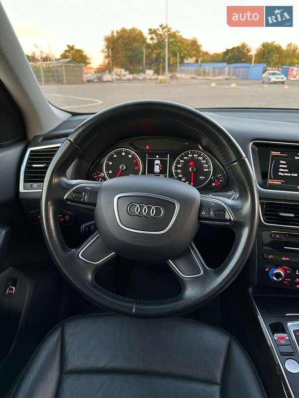 Позашляховик / Кросовер Audi Q5 2015 в Дніпрі