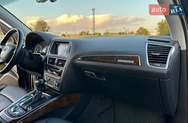 Внедорожник / Кроссовер Audi Q5 2015 в 
