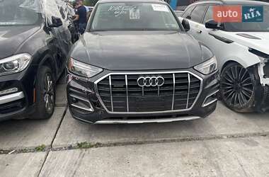 Позашляховик / Кросовер Audi Q5 2021 в 