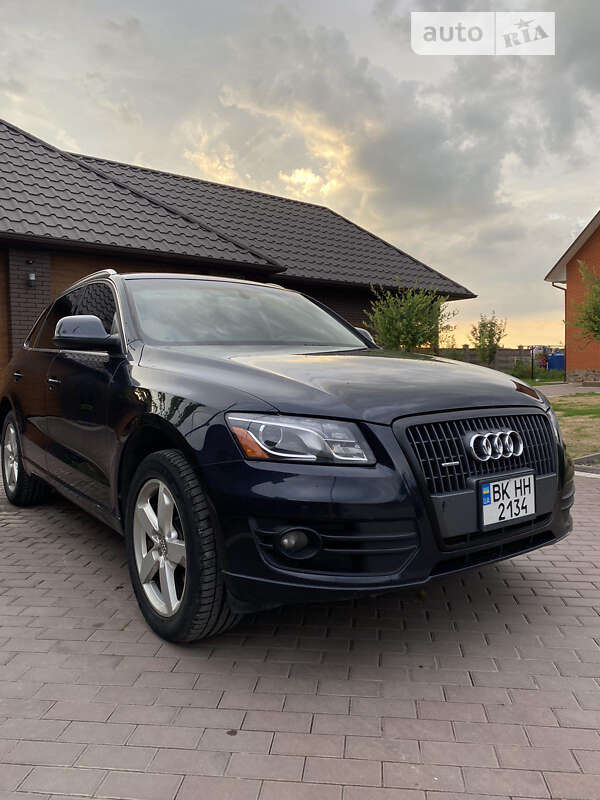 Позашляховик / Кросовер Audi Q5 2012 в Сарнах