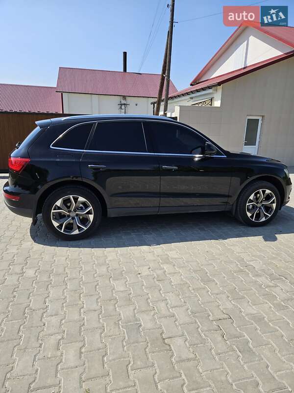 Внедорожник / Кроссовер Audi Q5 2016 в Черновцах