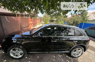 Внедорожник / Кроссовер Audi Q5 2016 в 