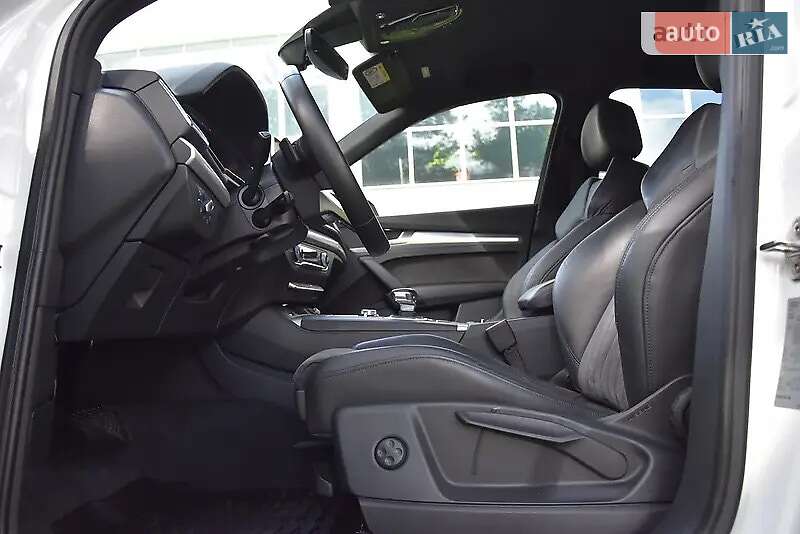 Позашляховик / Кросовер Audi Q5 2018 в Івано-Франківську фото 44 Позашляховик / Кросовер Audi Q5 2018 в Івано-Франківську