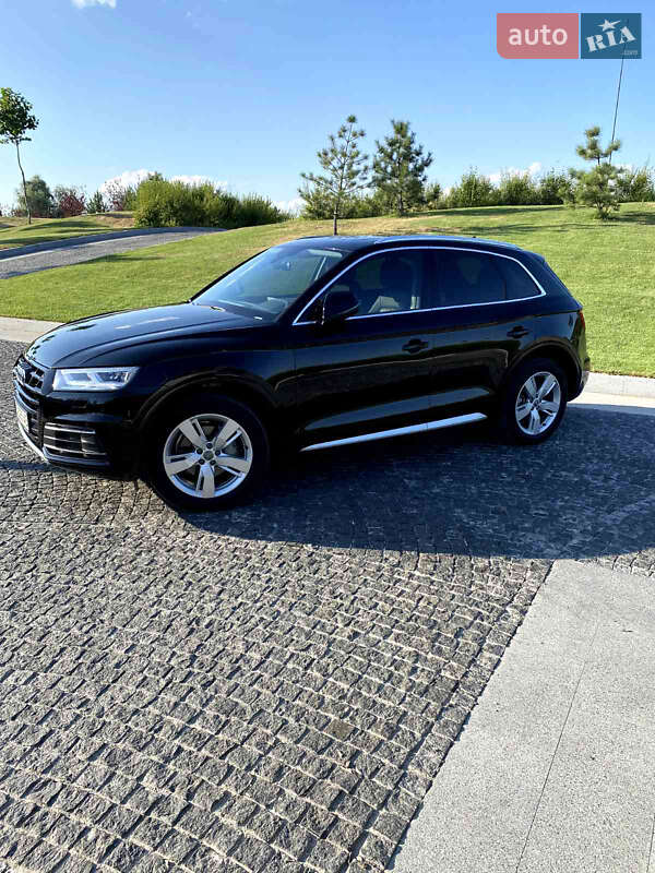 Внедорожник / Кроссовер Audi Q5 2018 в Днепре
