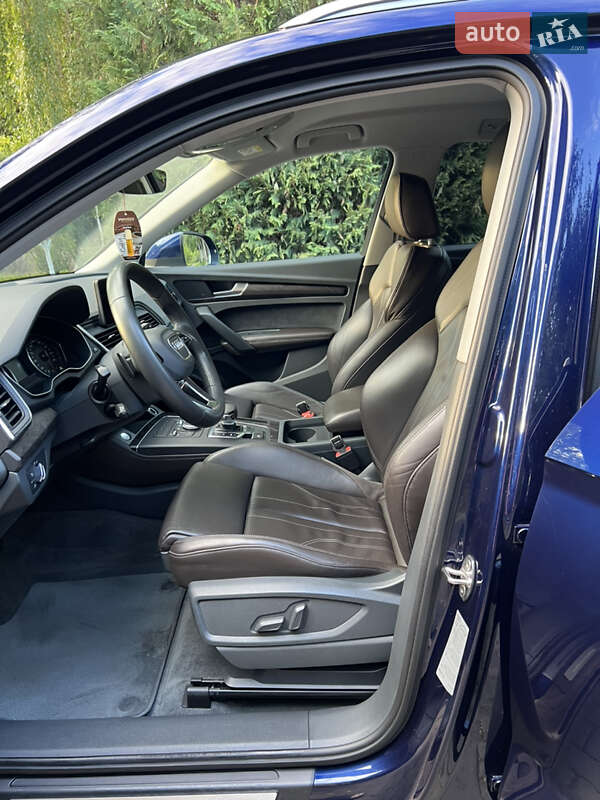 Внедорожник / Кроссовер Audi Q5 2018 в Одессе