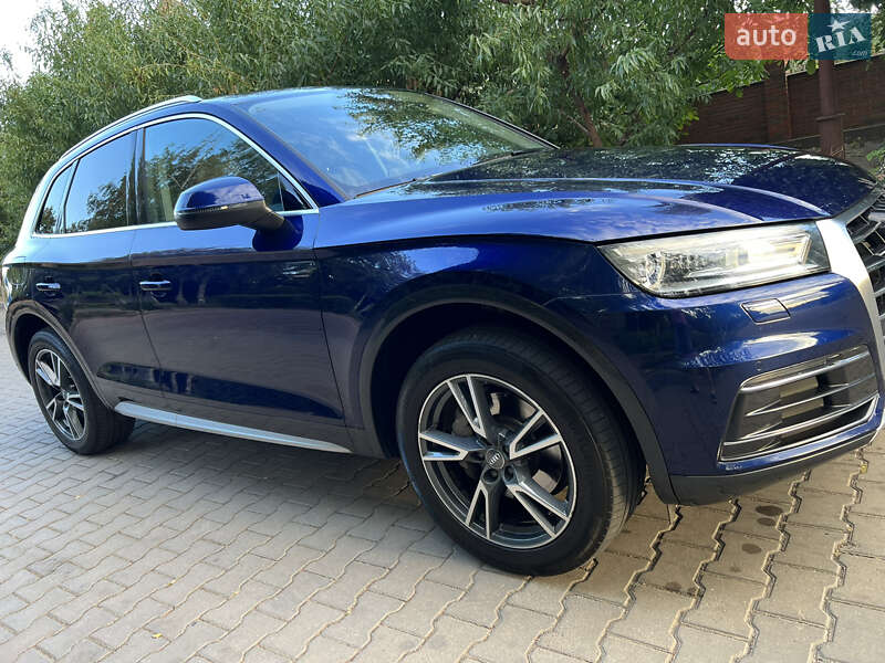 Позашляховик / Кросовер Audi Q5 2018 в Одесі