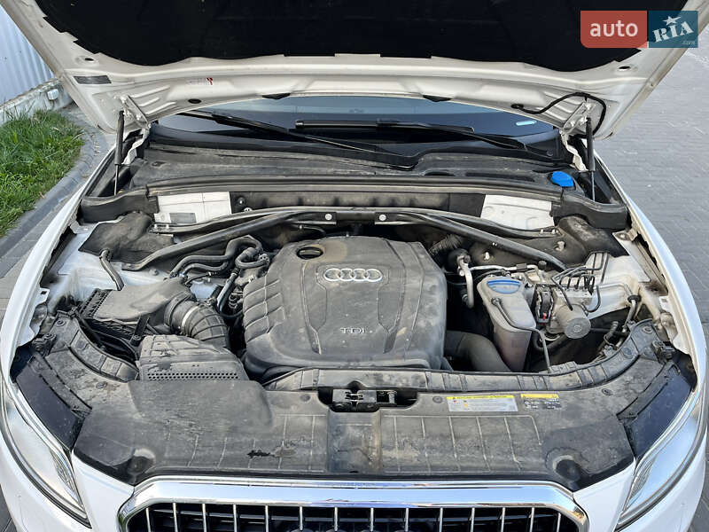 Внедорожник / Кроссовер Audi Q5 2013 в Черновцах