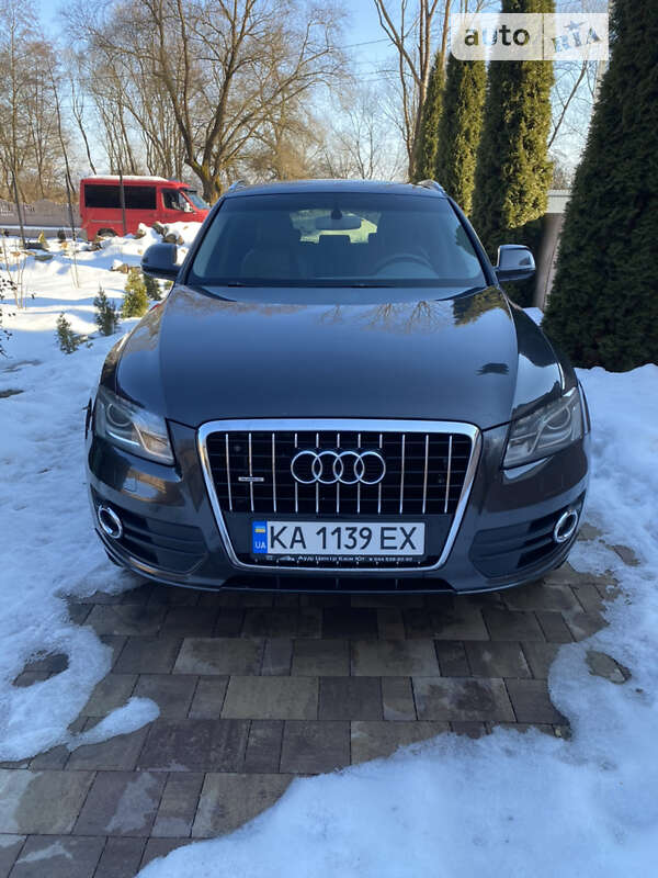 Внедорожник / Кроссовер Audi Q5 2009 в Тячеве