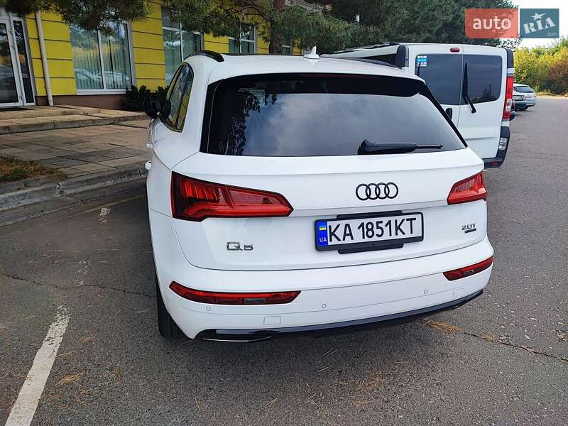 Внедорожник / Кроссовер Audi Q5 2017 в Борисполе