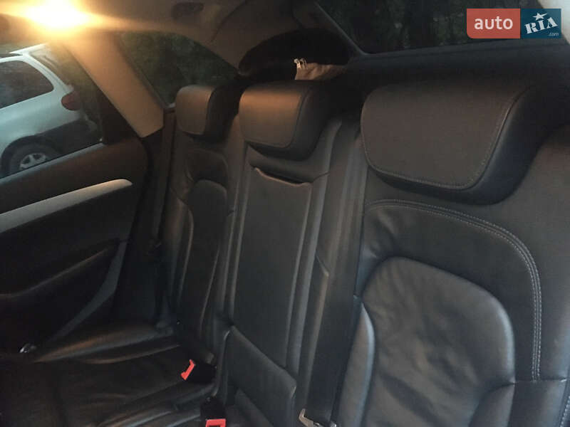 Внедорожник / Кроссовер Audi Q5 2009 в Владимире