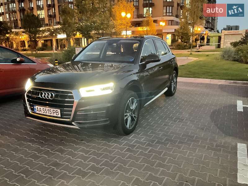 Внедорожник / Кроссовер Audi Q5 2017 в Киеве