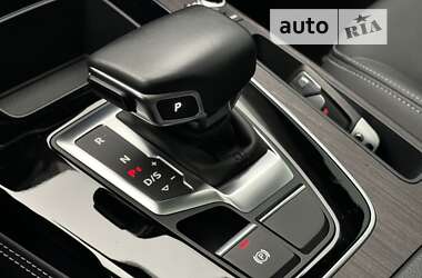 Внедорожник / Кроссовер Audi Q5 2021 в 