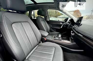 Внедорожник / Кроссовер Audi Q5 2021 в 