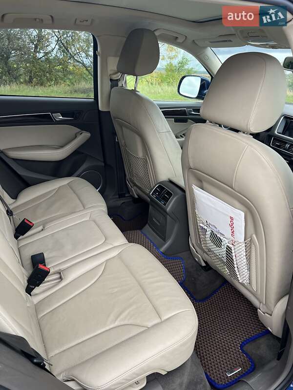 Позашляховик / Кросовер Audi Q5 2015 в Львові