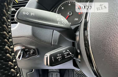 Позашляховик / Кросовер Audi Q5 2016 в 